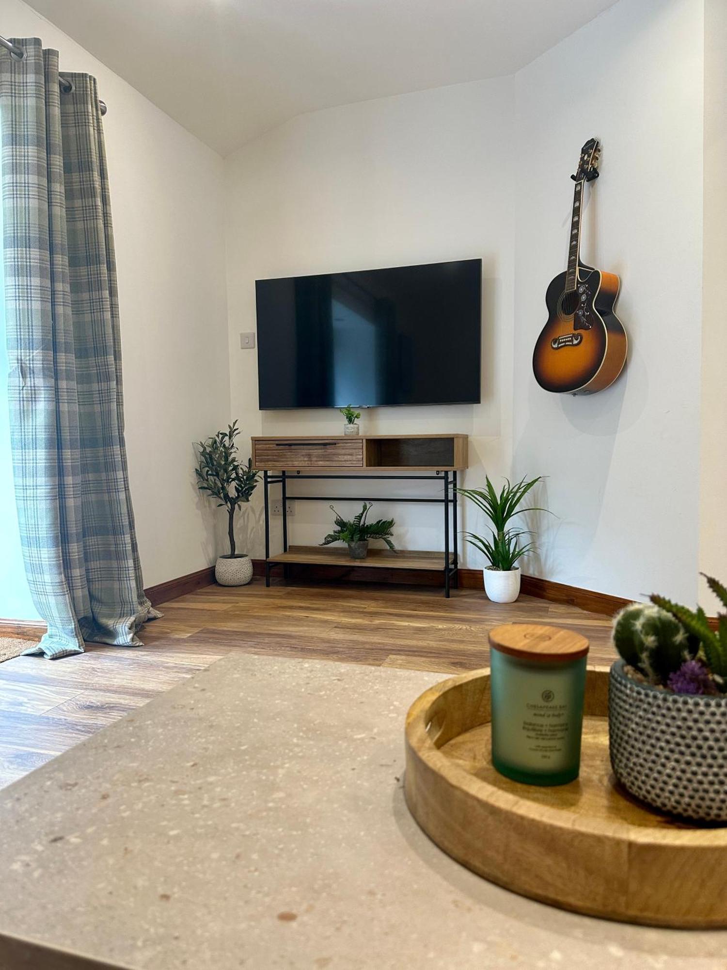 4 Sheraton Apartments Форт Уилям Екстериор снимка